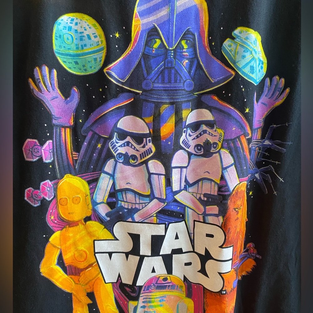 Large Star Wars black graphic Tee